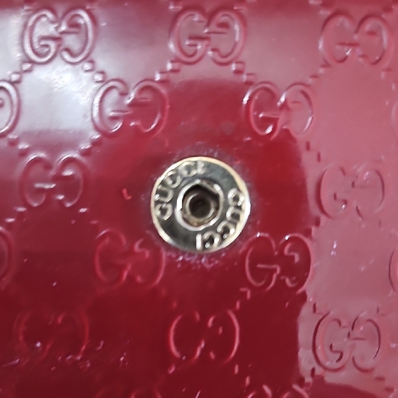 Gucci Glossy Red Leather Wallet - Picture 6 of 8